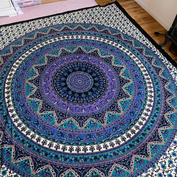 Elephant Tapestry - Picture 2 of 5